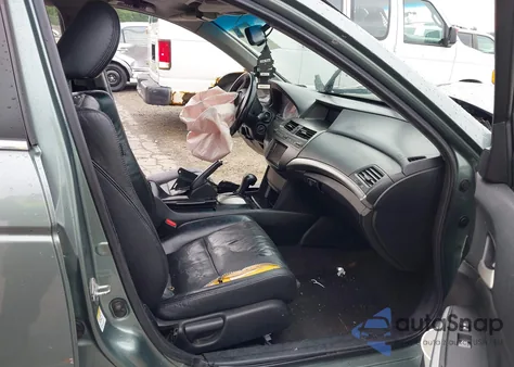 2009 Honda Accord 2.4 Ex-L from USA, damaged, VIN 1HGCP26809A104272